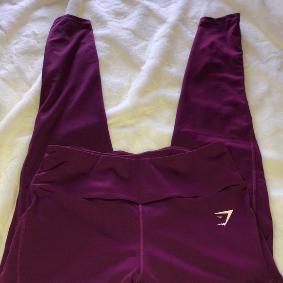Gymshark Pants - Gym shark leggings size Large
